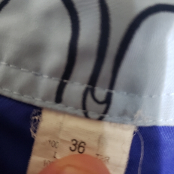 Quicksilver boardshorts in great used condition - Picture 6 of 7